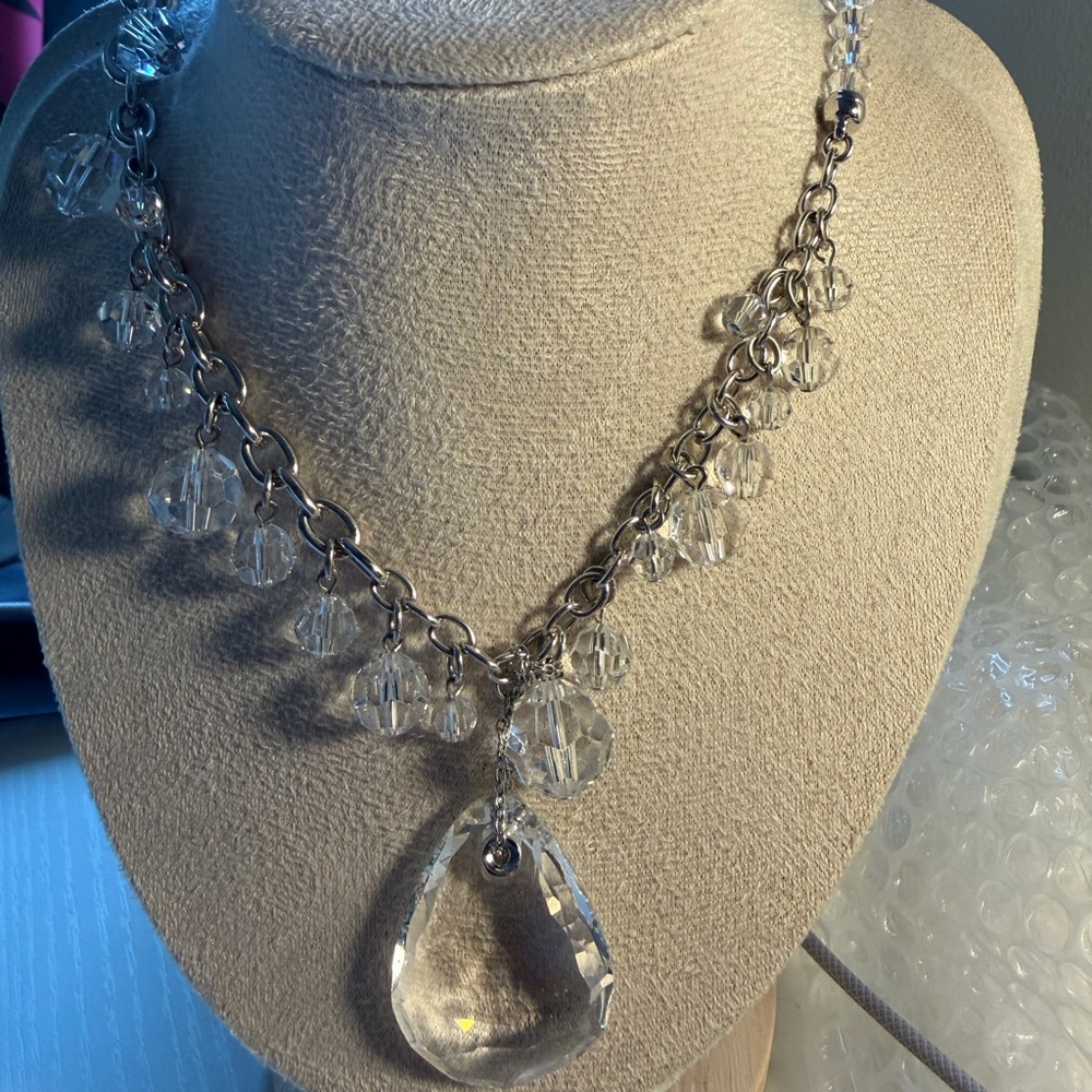 Gorgeous Swarovski Long Crystal Necklace